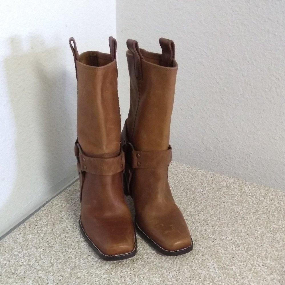 Uffizi Genuine Brown Leather Pull On Boots